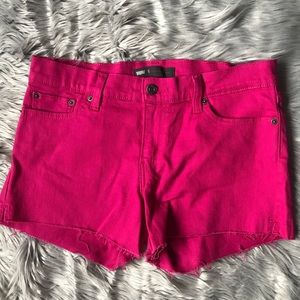 Levi’s pink shorts (women)
